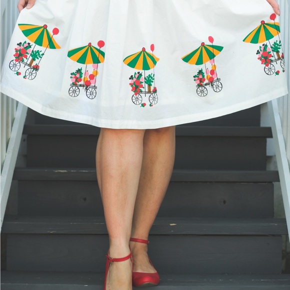 TATYANA Flower Cart Dress in White - Picture 2 of 9